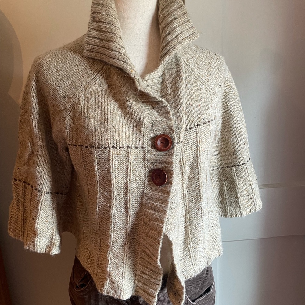 Lightweight sweater